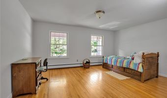 64 Dan Troy Dr, Amherst, NY 14221