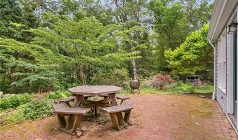 243 Glen Rock Rd, Exeter, RI 02892