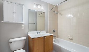 2001 15TH St N 306, Arlington, VA 22201