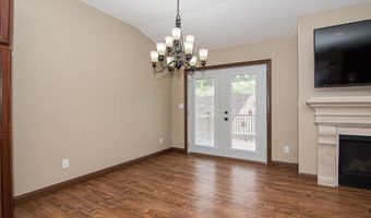 6042 Seven Springs Dr, Asbury, IA 52002