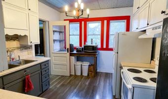 303 S Park St, Albany, WI 53502