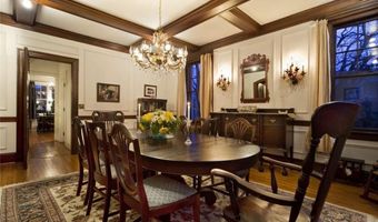 2 Harrison Ave, Newport, RI 02840