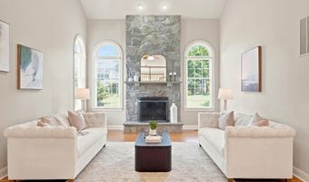19704 STANFORD HALL Pl, Ashburn, VA 20147