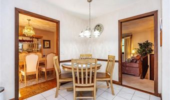 154 Spring Valley Dr, East Greenwich, RI 02818