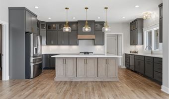2046 Links Ln, Auburn, IN 46706