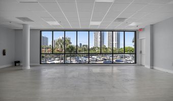 3701 N Country Club Dr 404, Aventura, FL 33180