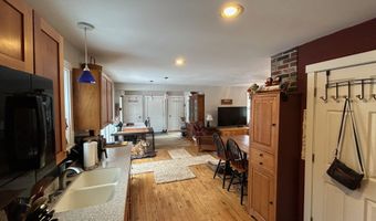 21 Dream Ln, Belfast, ME 04915