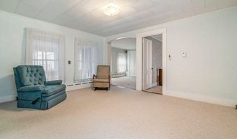 9 Willow St, Auburn, ME 04210