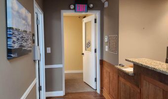 2563 FOREST Dr, Annapolis, MD 21401