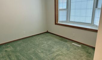 1418 Wheeler St, Ames, IA 50010
