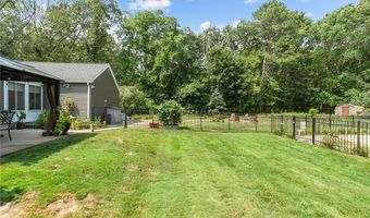 111 Peeptoad Rd, Scituate, RI 02857