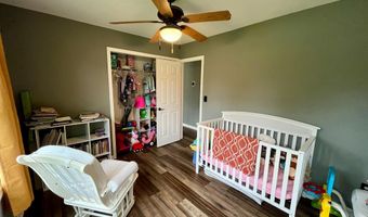 87 VILLAGE Dr, Barnegat, NJ 08005