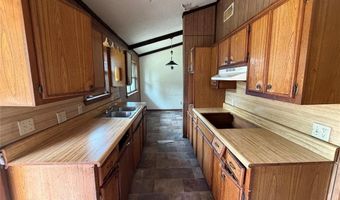 1319 Manchester Dr, Anadarko, OK 73005