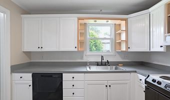 395 Park Way Dr, Martinez, GA 30907