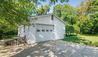 8230 GREGORY Dr, Alexandria, VA 22309