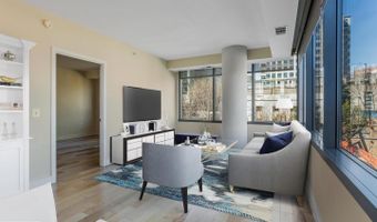 2001 15TH St N 319, Arlington, VA 22201