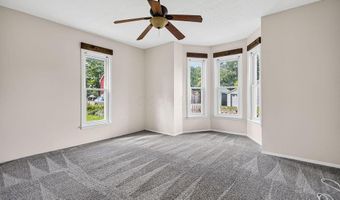 37 College St, Alexandria, OH 43001