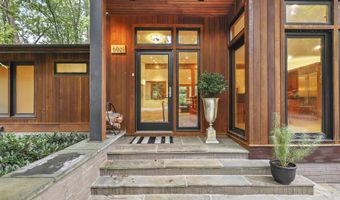 6921 AYR Ln, Bethesda, MD 20817
