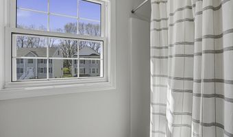 41 Nile St 41, Billerica, MA 01821