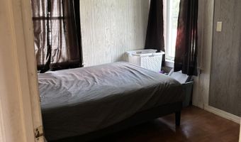 293 Grove St, Bangor, ME 04401