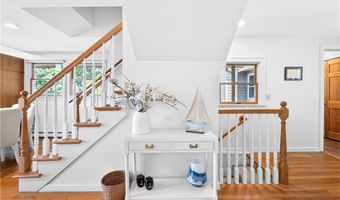 63 Teed Ave, Barrington, RI 02806