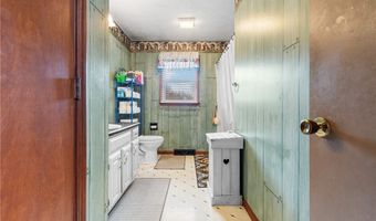 642 Horning Rd, Atwater, OH 44201