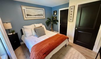 16 Stagecoach Rd, Barrington, NH 03825