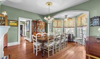 22 Greenough Pl, Newport, RI 02840