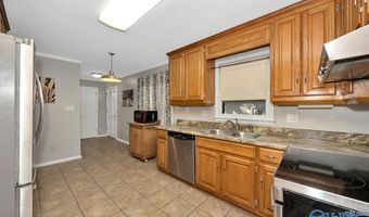 404 Cloverleaf Dr, Athens, AL 35611