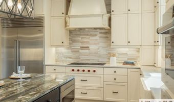 16 S Sassafras Ct, Highlands, NC 28741