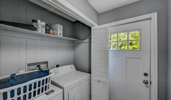 227 Valley View Dr, Albrightsville, PA 18210