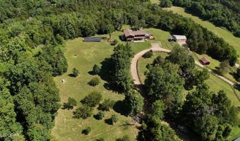 10463 Farm Road 1182, Aurora, MO 65605