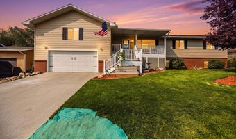906 Delaware Dr, Buffalo, WY 82834