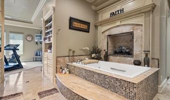 810 Gene Autry Rd, Ardmore, OK 73401