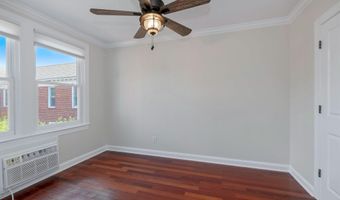 922 S WASHINGTON St 311, Alexandria, VA 22314