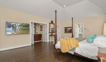 1 LAKE POTOMAC Ct, Potomac, MD 20854