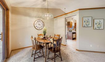 7765 Havenwood Cir, Woodbury, MN 55125