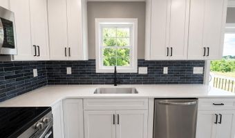31 PREAKNESS Dr, Berlin, MD 21811