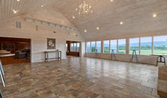 1020 Thomas Rd, Benton, TN 37307