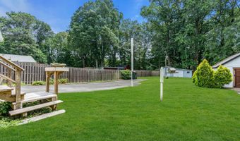 833 Lincoln St, Middletown, NJ 07748