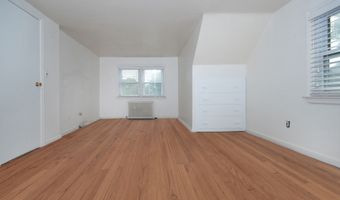 86 Hecker Ave, Darien, CT 06820