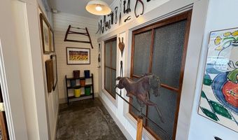 30 Bradford St, Bristol, RI 02809