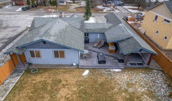 208 S 4th St, Dover, ID 83825