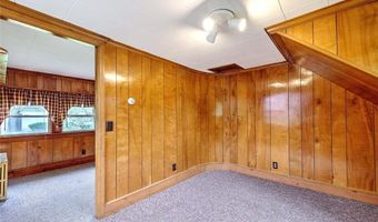 3 Waumsett Ave, Cumberland, RI 02864