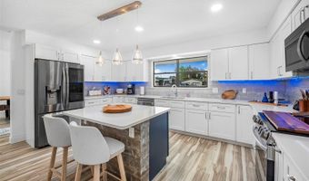 1511 RIVEREDGE Ct, Astor, FL 32102