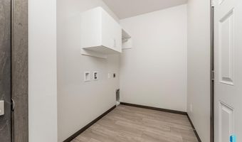 2408 E Brek St, Brandon, SD 57005