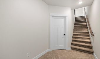 4051 SADDLEBACK Ln, Cheyenne, WY 82001