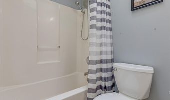 1842 Glacier Dr, Blakeslee, PA 18610