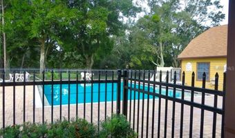 300 LAKEPOINTE Dr 204, Altamonte Springs, FL 32701