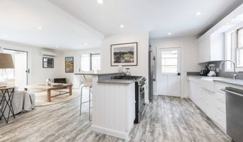 35 Mulford Ln, Amagansett, NY 11930